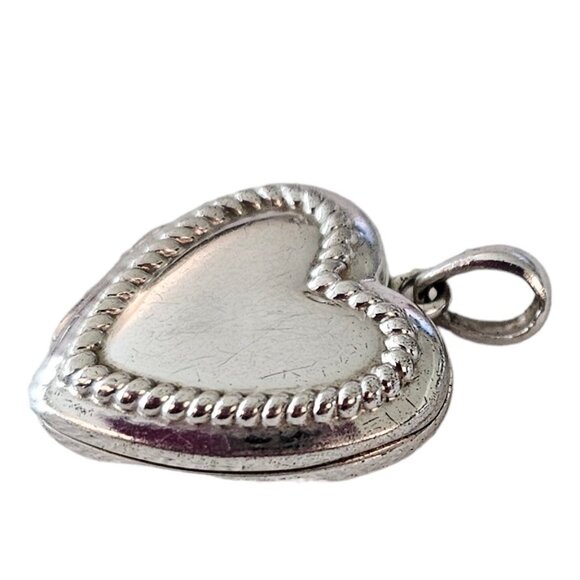 Sterling Silver Heart Locket Pendant L73 - Picture 4 of 9